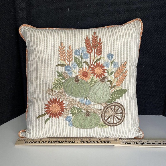 Pier 1 Embroidered Accent Pillow Cover Large Flower Botanical Green white 15.5" - Picture 5 of 7